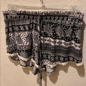 Women’s Soft shorts
